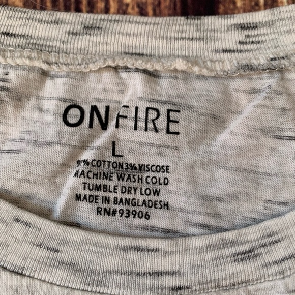 Onfire Women's Short Sleeve Empowering Words Pullover Gray Graphic T-Shirt Sz: L - Picture 4 of 5